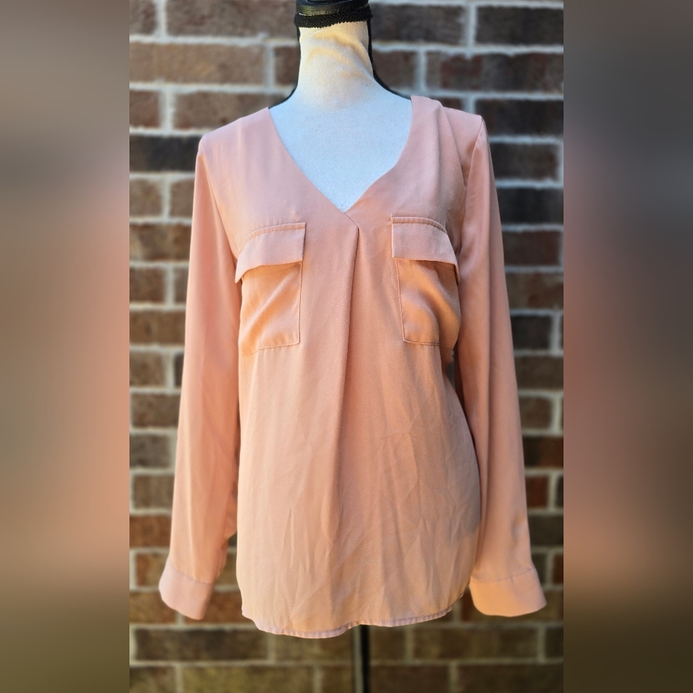 Forever 21 Pink Peach Relaxed Fit Button Front Blouse Size M Lightweight Top